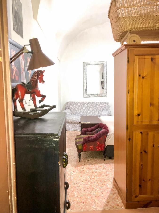 Апартаменты La Casa Di Vasco Bussana Vecchia Санремо Экстерьер фото