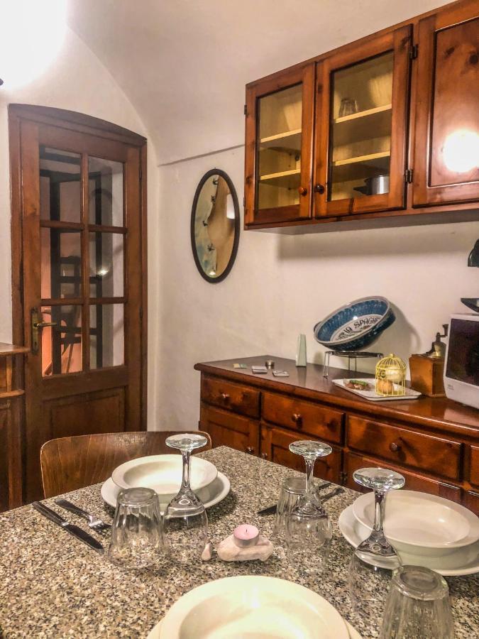Апартаменты La Casa Di Vasco Bussana Vecchia Санремо Экстерьер фото