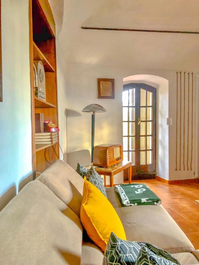 Апартаменты La Casa Di Vasco Bussana Vecchia Санремо Экстерьер фото